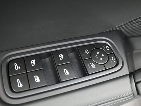 New 2025 Porsche Cayenne S image 20