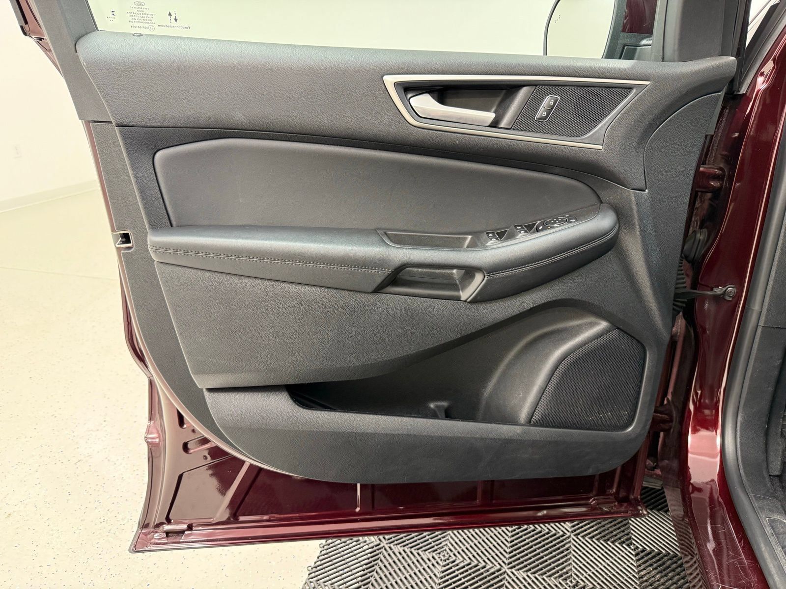 Used 2024 Ford Edge SEL w/ Convenience Package AWD/4WD image 13