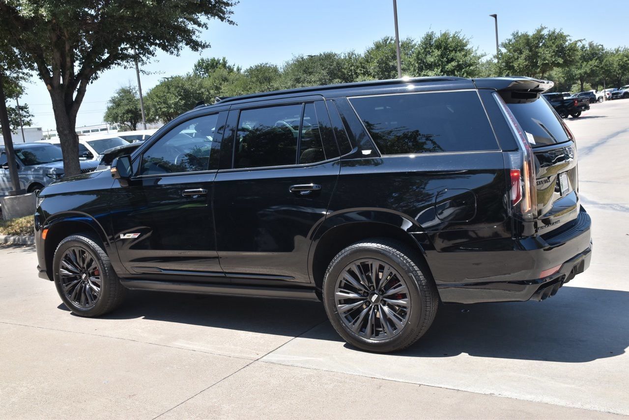 Used 2023 Cadillac Escalade V w/ LPO, ONYX Package AWD/4WD image 11