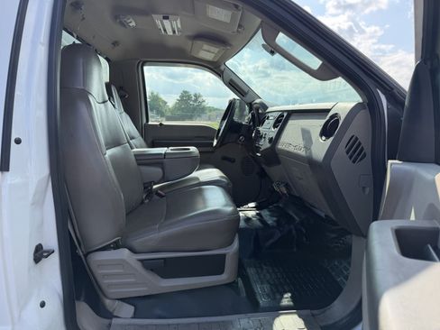 Used 2008 Ford F450 4x4 Regular Cab Super Duty image 7
