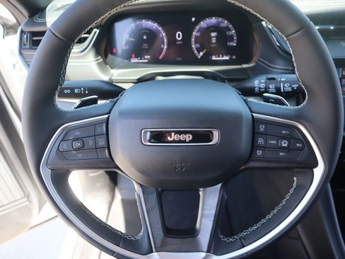 New 2026 Jeep Grand Cherokee Altitude AWD/4WD image 3