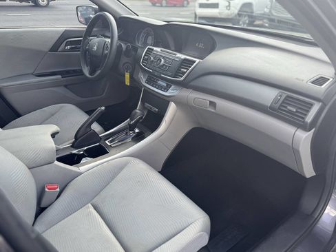 Used 2015 Honda Accord LX image 16