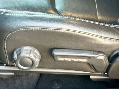 Used 2022 Jeep Wrangler Unlimited Sahara w/ Cold Weather Group image 35