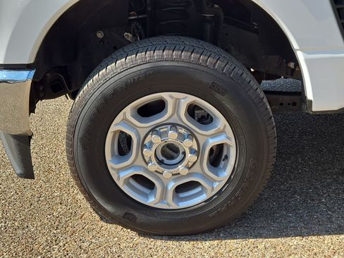 Used 2026 Ford F350 XLT AWD/4WD image 11
