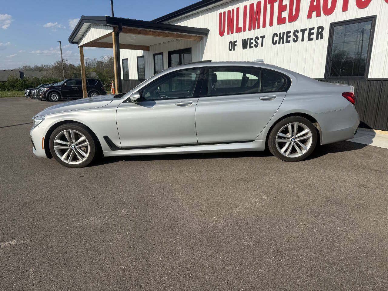 Used 2017 BMW 750i xDrive AWD/4WD image 12