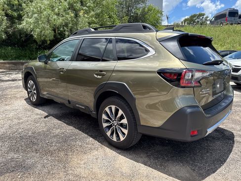 Used 2025 Subaru Outback Limited AWD/4WD image 5