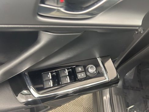 Used 2020 MAZDA CX-9 Touring w/ Touring Premium Package image 13