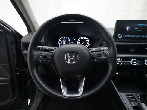 Used 2024 Honda CR-V EX image 4