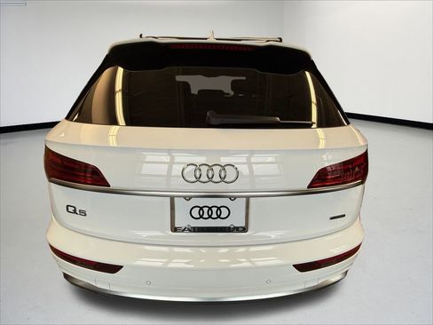 Certified 2022 Audi Q5 2.0T Premium w/ Convenience Package image 4