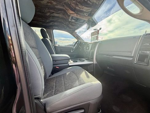 Used 2017 RAM 2500 Big Horn w/ Sport Appearance Group image 15