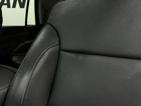 Used 2019 Chevrolet Tahoe Premier AWD/4WD image 18