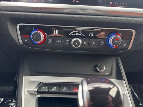 Used 2022 Audi Q3 2.0T Premium Plus image 21