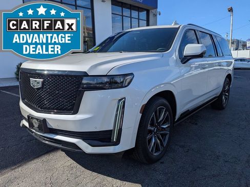 Used 2022 Cadillac Escalade ESV Sport Platinum AWD/4WD image 2
