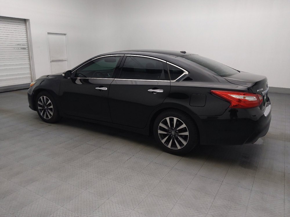 Used 2017 Nissan Altima 2.5 SL FWD image 3