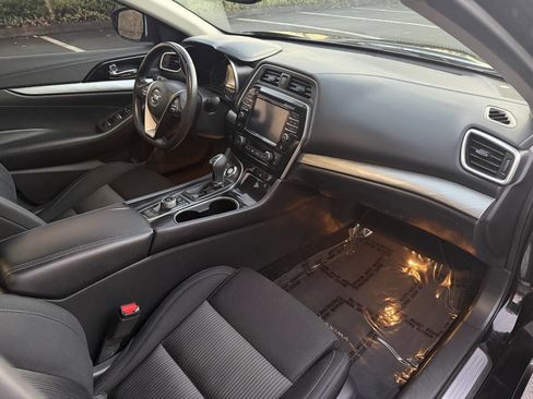 Used 2017 Nissan Maxima 3.5 S image 14