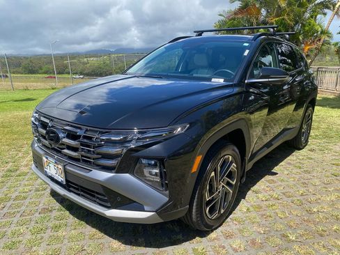 Certified 2025 Hyundai Tucson Limited AWD/4WD image 21