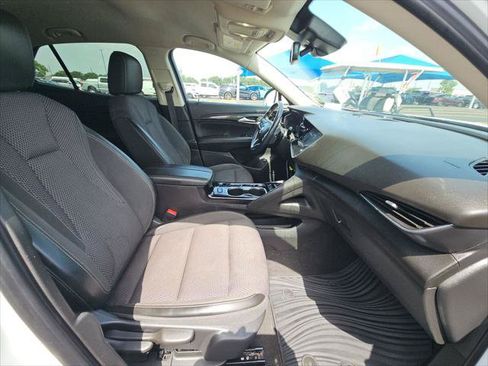 Used 2022 Buick Envision Preferred FWD image 11