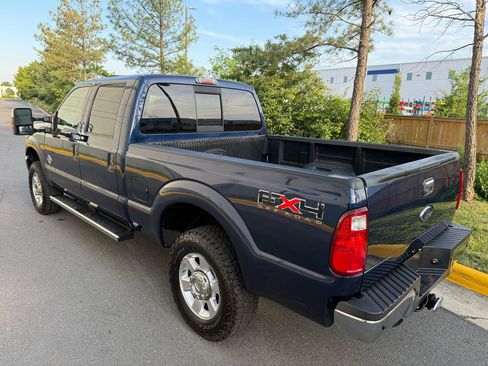 Used 2011 Ford F250 Lariat w/ Lariat Ultimate Pkg AWD/4WD image 9