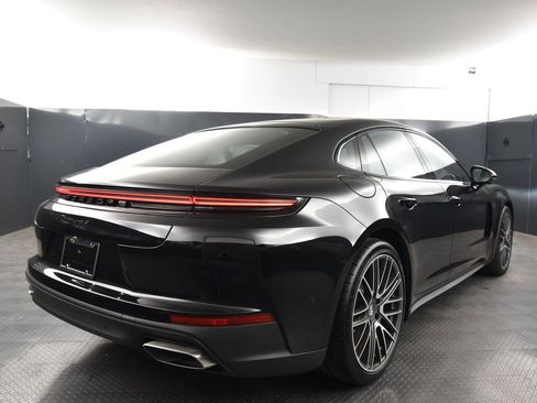 Certified 2025 Porsche Panamera 4 AWD/4WD image 7