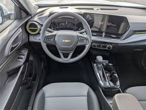 New 2026 Chevrolet Trax LT image 29