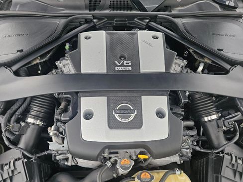 Used 2014 Nissan 370Z Coupe RWD image 24