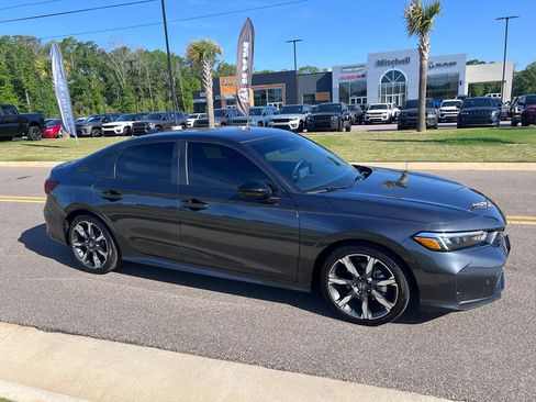 Used 2025 Honda Civic Sport image 3