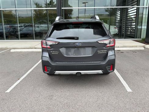 Used 2020 Subaru Outback Touring XT AWD/4WD image 4