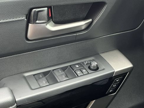 New 2026 Toyota Tundra Limited AWD/4WD image 21