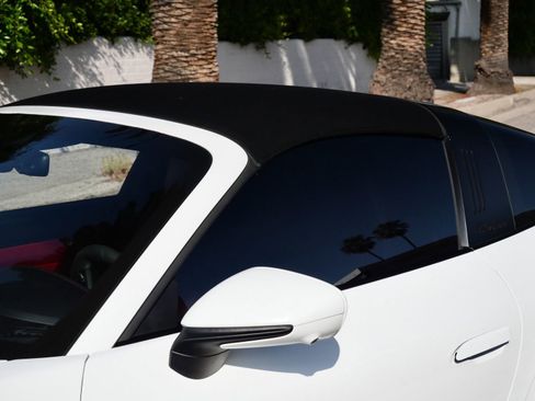 Used 2024 Porsche 911 Targa 4 GTS image 11