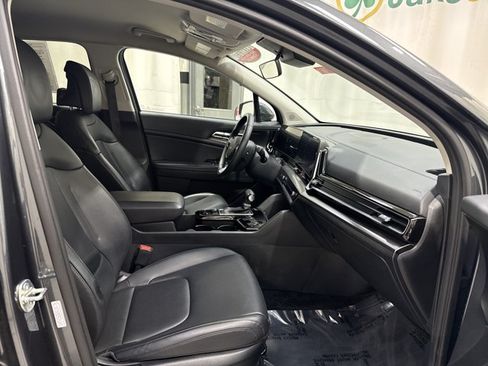 Certified 2025 Kia Sportage EX AWD/4WD image 29