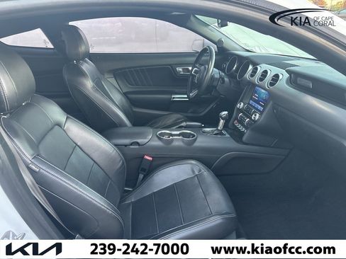 Used 2019 Ford Mustang Premium image 21
