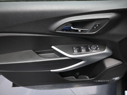 Used 2026 Chevrolet Trax RS w/ Sunroof Package FWD image 20