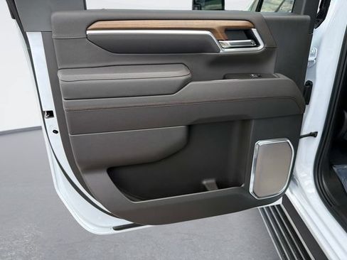 New 2026 Chevrolet Silverado 3500 High Country w/ High Country Premium Package AWD/4WD image 13
