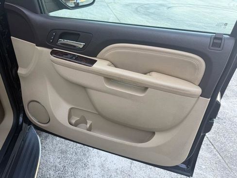 Used 2010 GMC Yukon XL Denali image 21