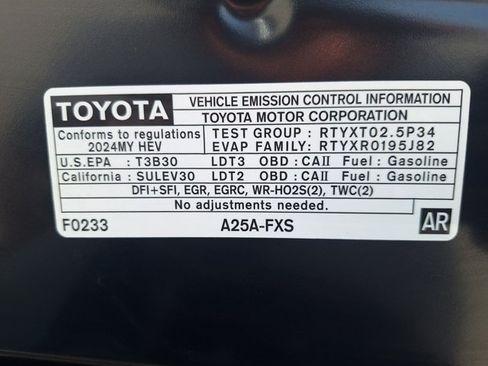 Used 2024 Toyota Sienna XLE w/ XLE Plus Package AWD/4WD image 22