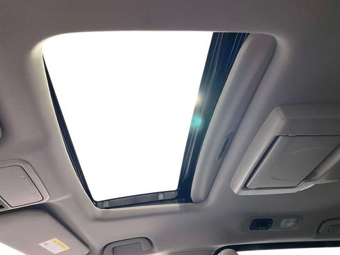 Used 2023 Honda Odyssey Touring image 16
