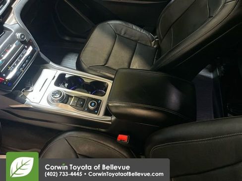 Used 2020 Ford Explorer Limited image 18