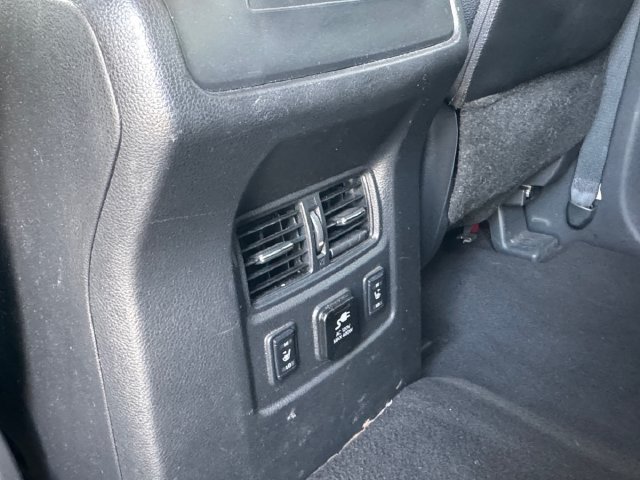 Used 2018 Nissan Titan PRO-4X w/ Pro-4x Convenience Package AWD/4WD image 30