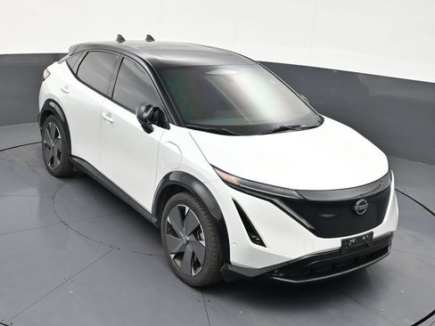 Used 2023 Nissan Ariya image 19
