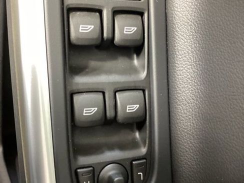 Used 2018 Volvo V60 T5 Dynamic image 19