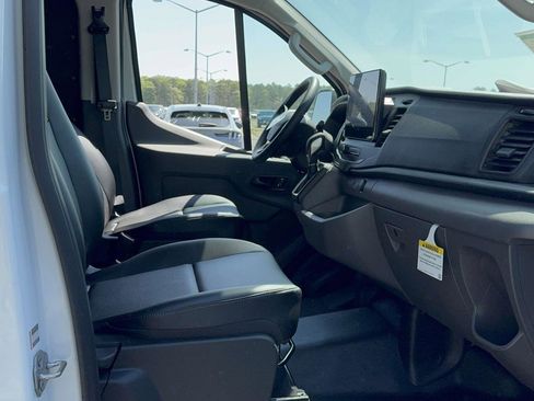 New 2026 Ford Transit 250 Low Roof w/ Load Area Protection Package RWD image 11