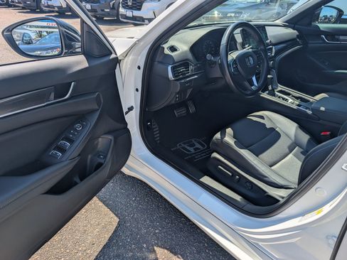 Used 2022 Honda Accord Sport image 9