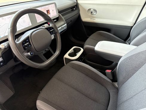 Used 2024 Hyundai Ioniq 5 SEL RWD image 9