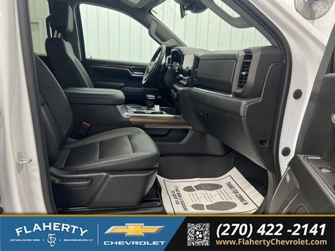 Used 2023 Chevrolet Silverado 1500 RST w/ Rally Edition AWD/4WD image 15