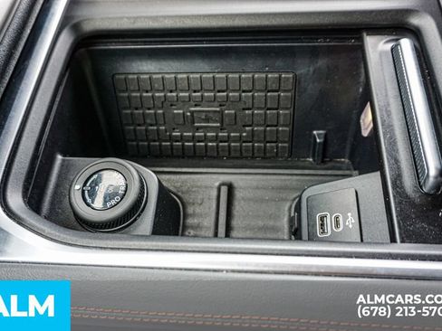 Used 2025 Ford Expedition Active AWD/4WD image 47