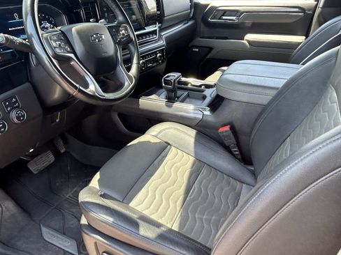Used 2024 Chevrolet Silverado 1500 ZR2 AWD/4WD image 12