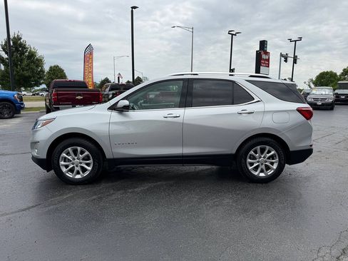 Used 2019 Chevrolet Equinox LT FWD image 4