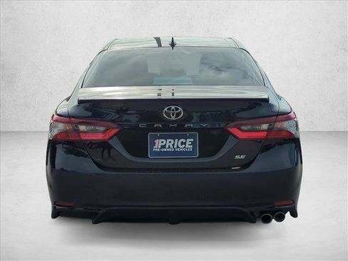 Used 2024 Toyota Camry SE w/ Convenience Package image 6