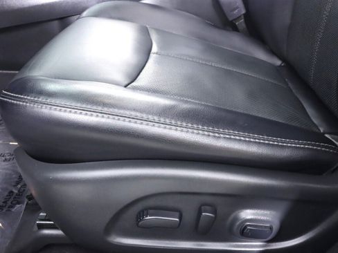 Used 2020 Nissan Pathfinder Platinum AWD/4WD image 35