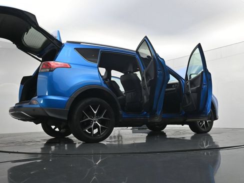 Used 2017 Toyota RAV4 SE w/ Advanced Technology Package AWD/4WD image 29